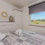 Zenko By Interhome *