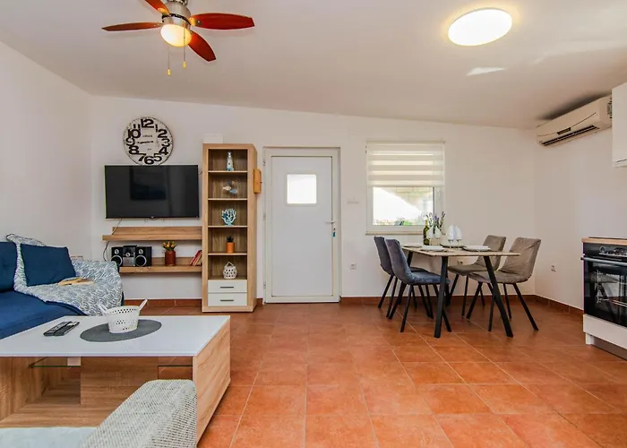 Διαμέρισμα Zenko By Interhome Vir