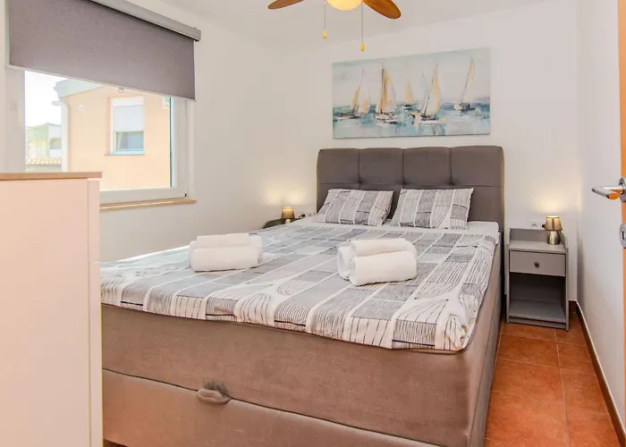 Zenko By Interhome *