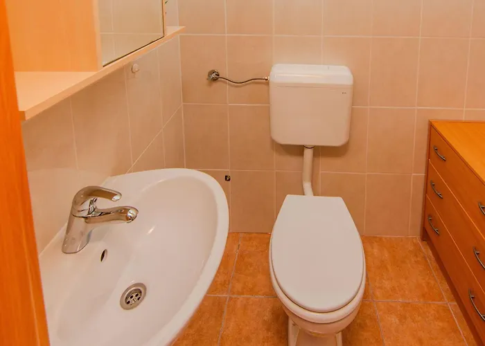 Zenko By Interhome Vir